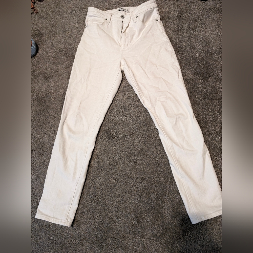 Abercrombie and Fitch high rise super skinny white jeans